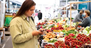 La cuesta de diciembre llegó pegando en los bolsillos de los consumidores.