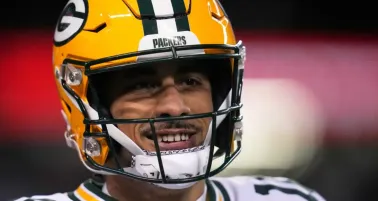 ¿El Grinch de Green Bay? Redes explotan contra Jordan Love por sus "baratos" regalos de Navidad