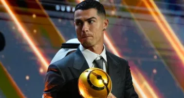Nadie se quedó sentado: La primera fila de los Globe Soccer Awards se rinde ante la llegada de Cristiano Ronaldo