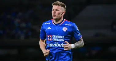 Bogusz reaparece con polémica foto en Polonia tras ausentarse en pretemporada de Cruz Azul