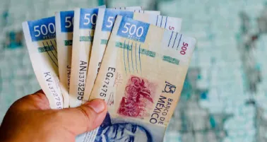 ¿Cuánto deben pagarte si trabajas en Año Nuevo? Esto establece la Ley Federal del Trabajo