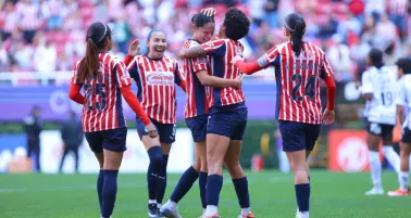 Jasmine Casarez se estrena con Chivas en arranque del Clausura 2026