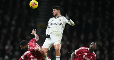 Diego Reyes destaca el momento de Raúl Jiménez: "La está rompiendo en Inglaterra" 