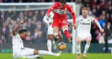 Fulham remonta con Raúl Jiménez en la FA Cup ante Middlesbrough 