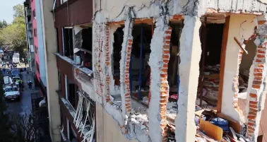 La acumulación de gas hizo que más de cinco edificios se vieran afectados en sus estructuras.