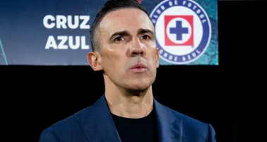 Excompañero de Vicente Sánchez lo crítica por misteriosa publicación tras derrota de Cruz Azul