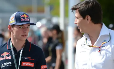 ¿Encuentro clandestino? Max Verstappen y Toto Wolff coinciden en Cerdeña