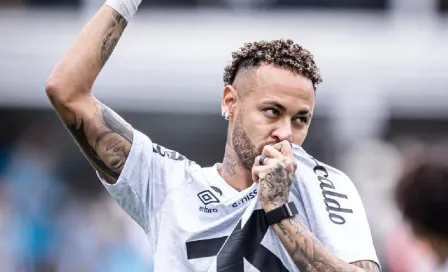 Neymar salva a Santos de un nuevo descenso con todo y una grave lesión