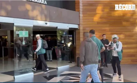 James Rodríguez y Andrés Guardado arriban a Guadalajara