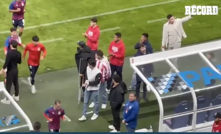 LUIS ROMO está en la CANCHA con la INDUMENTARIA de concentración, verá el juego en el palco junto a Guzmán, Brizuela, Aguirre y Olivas