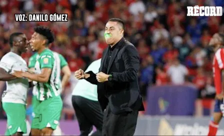 Periodistas colombianos se deshacen en elogios a Efraín Juárez