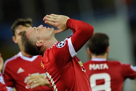 Rooney festeja uno de sus goles contra Brujas