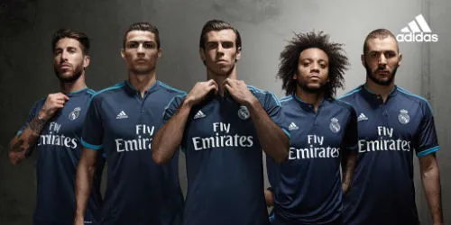 Bale y CR7 a la cabeza de la legión 'azul' de Real Madrid .