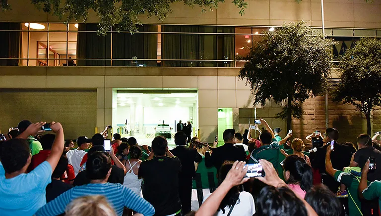 IMAGO7 Los mexicanos se congrregaron con la idea de fotografiar a los jugadores