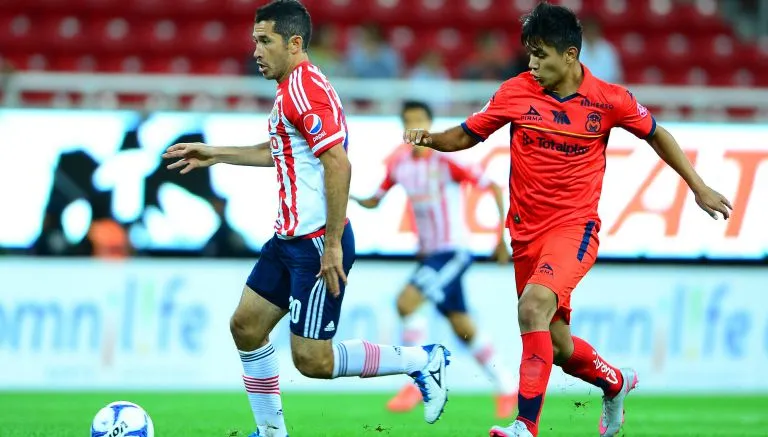 Israel Castro enfrentando a Morelia en Copa MX