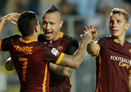 AP Jugadores de la Roma celebran un tanto