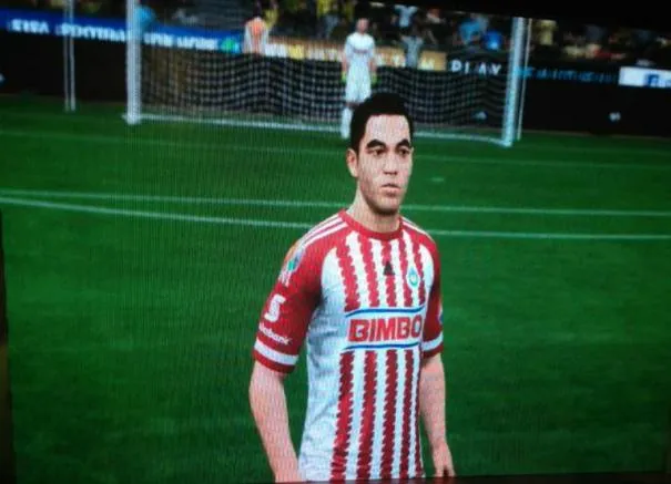 ALFONSO BOREL Marco Fabián en el FIFA 16