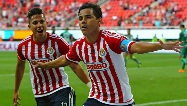 Bravo se ha convertido en el máximo referente de Chivas