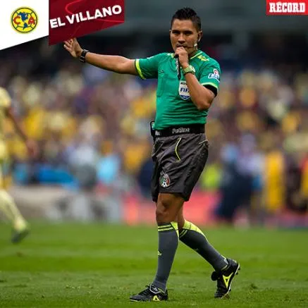 RÉCORD Fernando Guerrero durante el Clásico