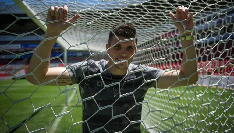 CÉSAR VICUÑA El arquero brasileño de 24 años, dentro del marco