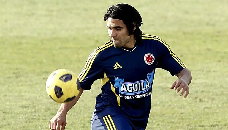 AP Falcao, en un entrenamiento en 2011, regresa a la Selección