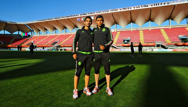 IMAGO7 José Gurrola y Ricardo Sánchez en reconocimiento de cancha