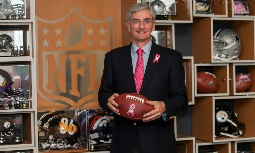 Olivé posa para la cámara de RÉCORD