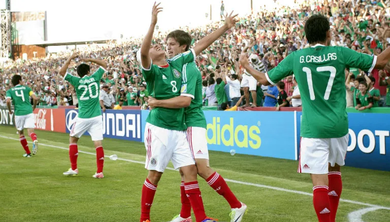 MEXSPORT Julio Gómez voltea al cielo dando gracias