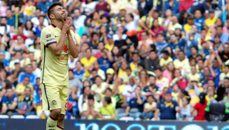 Oribe se lamenta en juego contra Gallos Blancos