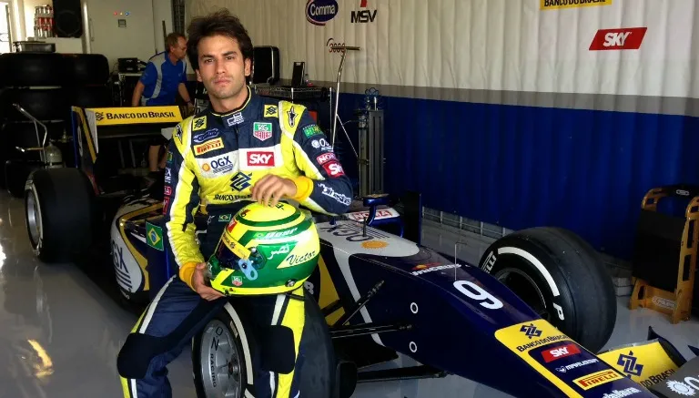 Felipe Nasr antes de una carrera de GP2