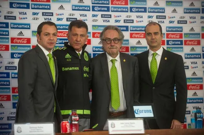 CÉSAR VICUÑA Osorio, en su presentación como técnico del Tri