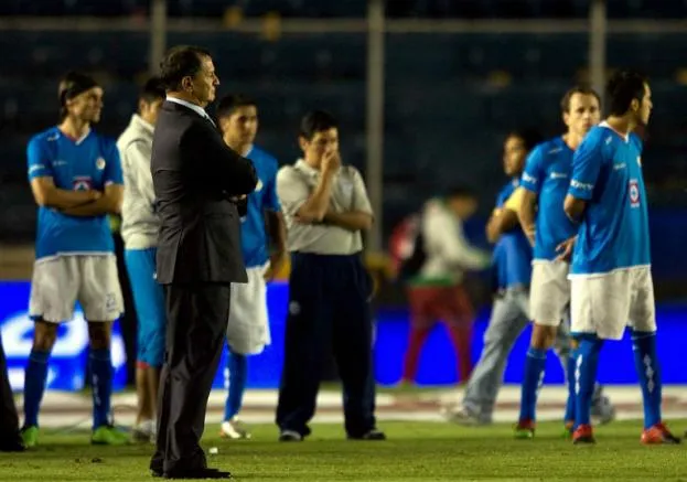 Jugadores de Cruz Azul, tras perder Final del Apertura 2009