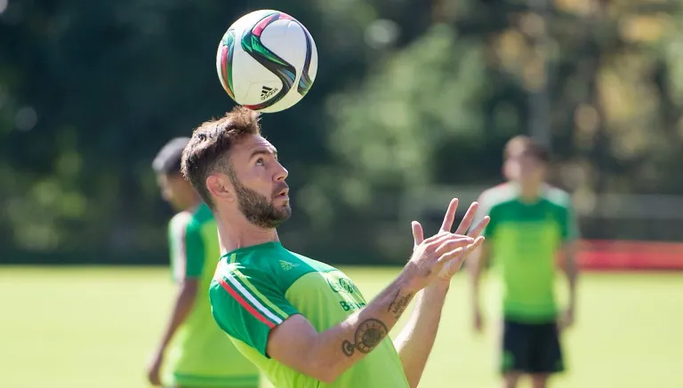 IMAGO7 Miguel entrena durante concentración de la Selección