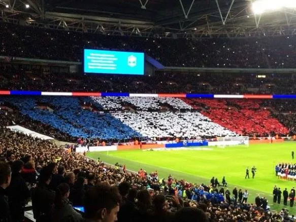 Mosaico en la tribuna de Wembley