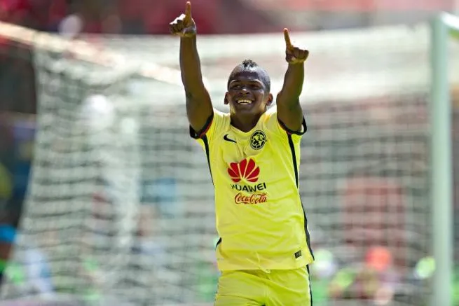 IMAGO7 El delantero colombiano festejando una anotación con América