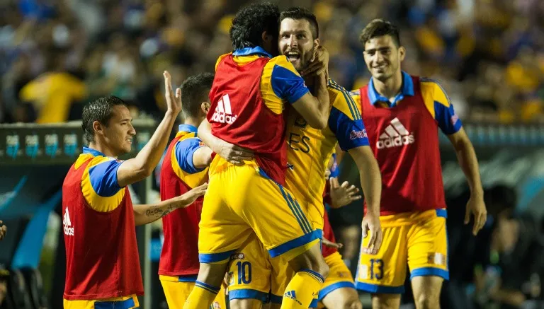 MEXSPORT Tigres festeja gol de Gignac