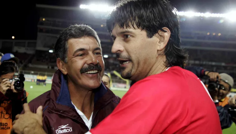 MEXSPORT Cardozo junto a Ferretti en partido de Liga