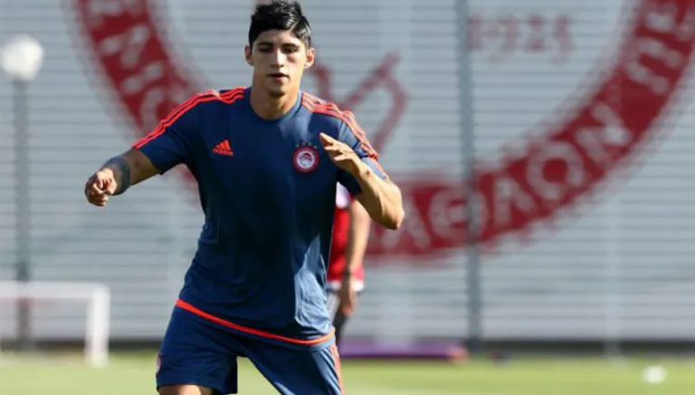 ESPECIAL Pulido en entrenamiento con Olympiacos