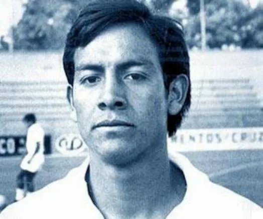 ESPECIAL Octavio Muciño jugando para Cruz Azul