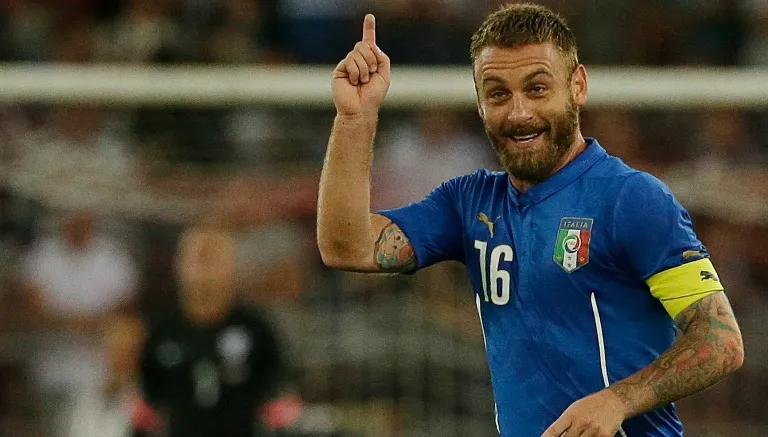AP Danielle de Rossi en un partido de Italia