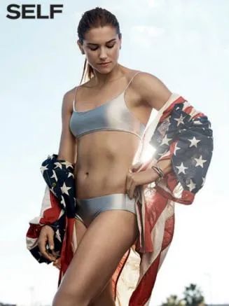 Alex de 26 años cuaenta con una figura envidiable