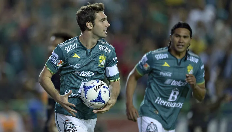 MEXSPORT Boselli festeja un gol con León