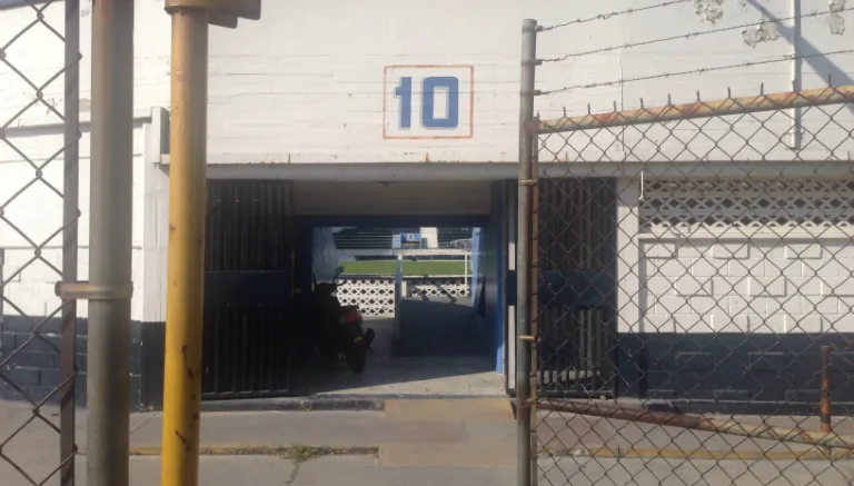 DANTE GARCÍA Las puertas del lugar, abiertas de par en par