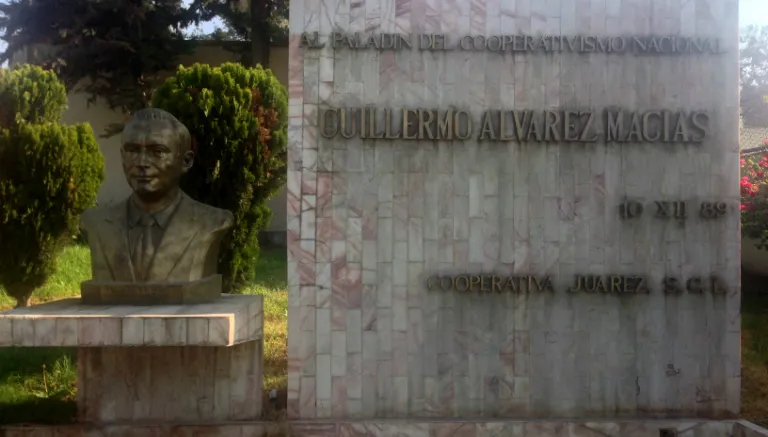 DANTE GARCÍA Así luce el busto conmemorativo de Guillermo Álvarez
