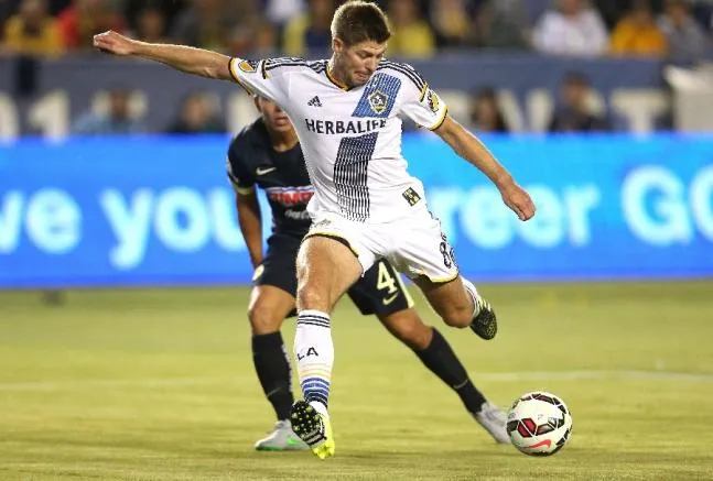 AP Gerrard en su debut en la MLS