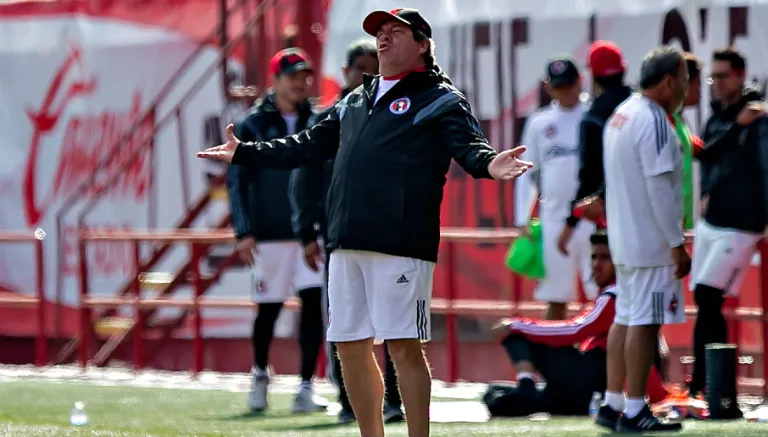 MEXSPORT Herrera en entrenamiento con Xolos