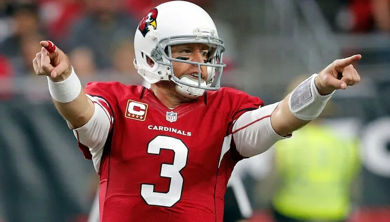 AP Carson Palmer advierte a sus jugadores