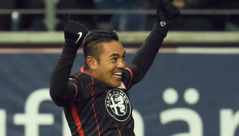 Marco Fabián al término del encuentro ante Wolfsburgo