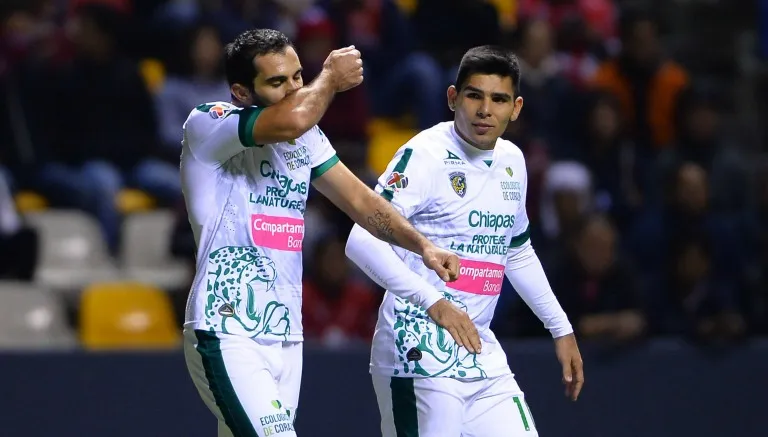 Emiliano Armenteros después de marcar un gol