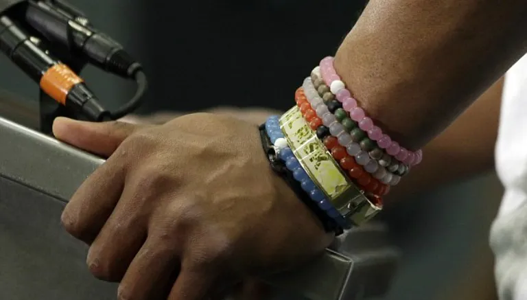 Así lucen las pulseras de Cam Newton